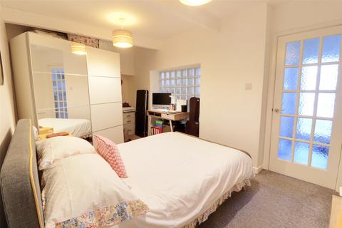 1 bedroom apartment for sale, Coburg Terrace, Ilfracombe, Devon, EX34