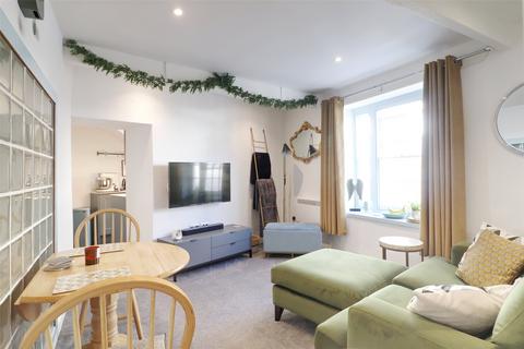 1 bedroom apartment for sale, Coburg Terrace, Ilfracombe, Devon, EX34