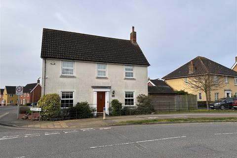 4 bedroom detached house for sale, Creeting Road East, Stowmarket IP14