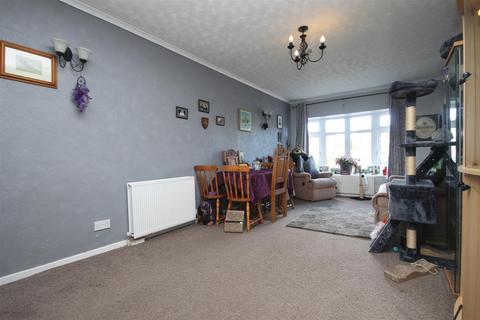 3 bedroom bungalow for sale, Station Lane, Northallerton DL7