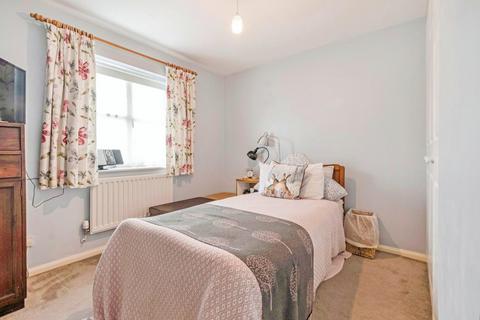 58 Broadmanor, Pocklington, York, YO42 2GB