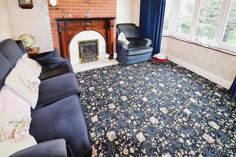 3 bedroom semi-detached house for sale, Nuneaton Road, Bulkington, Bedworth