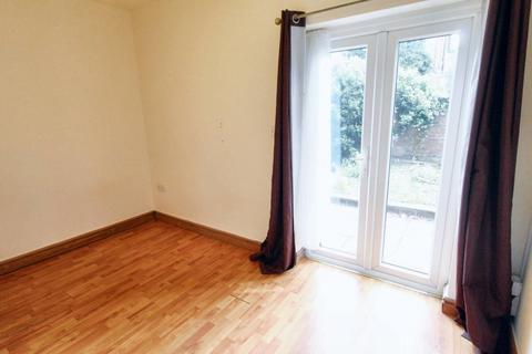 Studio to rent, Bingham Road, Sherwood, Nottingham, NG5 2EP