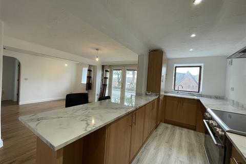 3 bedroom barn conversion for sale, Town End Road, Holmfirth HD9