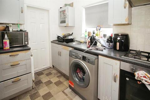 3 bedroom semi-detached house for sale, Ashbourne Road, Bradford BD2