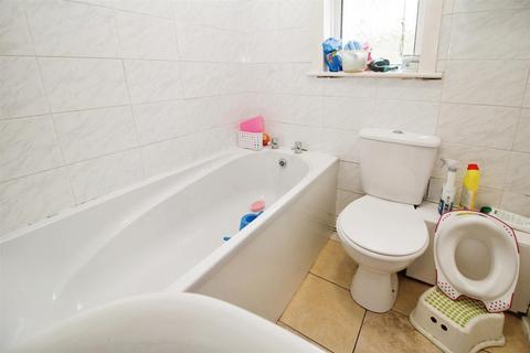 25 Ashbourne Road, Bradford, BD2 4AH