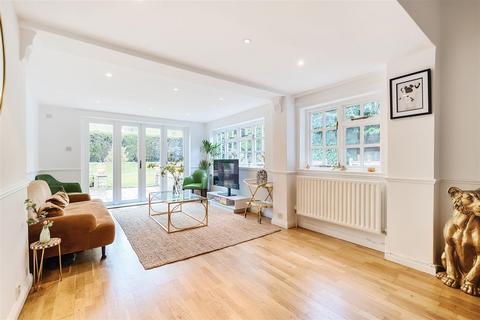 3 bedroom detached bungalow for sale, Holly Lane, Banstead