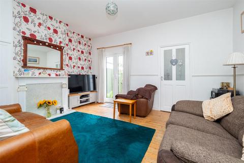 3 bedroom terraced house for sale, Vale Road, Sutton