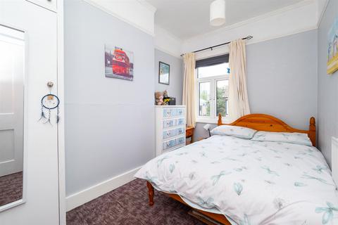 56 Vale Road, Sutton, SM1 1QH