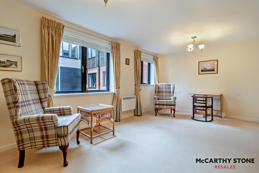 8592343-interior03-800.jpg