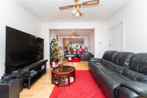 36 Avenue Crescent, Hounslow, TW5 9RE