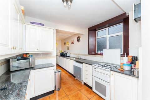 36 Avenue Crescent, Hounslow, TW5 9RE