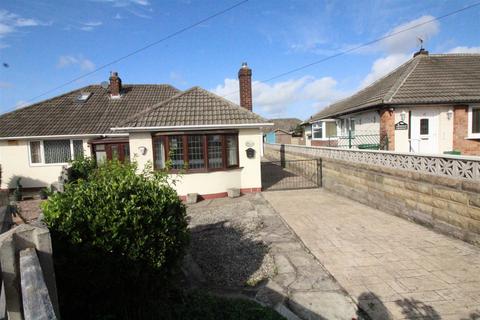 2 bedroom semi-detached bungalow for sale, Lawrence Crescent, Heckmondwike