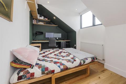 2 bedroom house for sale, Wilmot Road, London E10