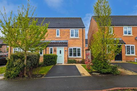 3 bedroom semi-detached house for sale, Worthington Place, Leigh