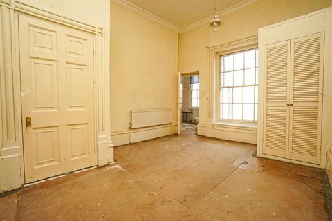 1 bedroom flat for sale, Wellington Square, Hastings