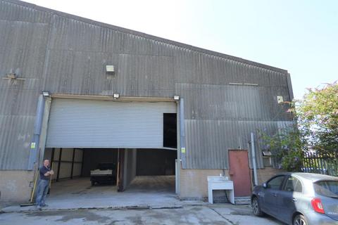 Warehouse to rent, Wharf Road, Gravesend, Kent