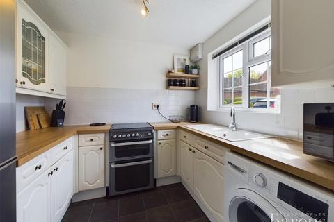 2 bedroom terraced house for sale, Paterson Close, Basingstoke RG22