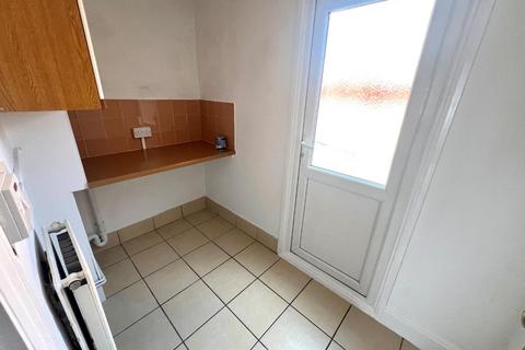 34 Bowden Road, Northampton, NN5 5LT