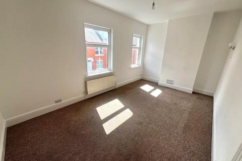 34 Bowden Road, Northampton, NN5 5LT