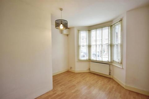 1 bedroom flat to rent, Mafeking Avenue, Brentford
