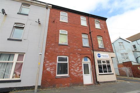 Property to rent, 41-43 General Street, Blackpool
