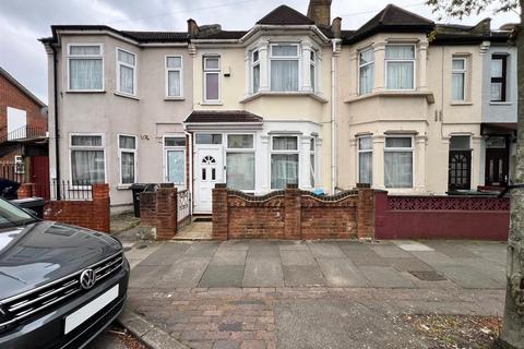 4 bedroom house for sale, Hunter Road, Ilford