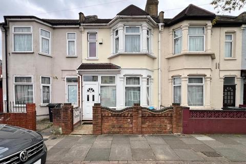 4 bedroom house for sale, Hunter Road, Ilford