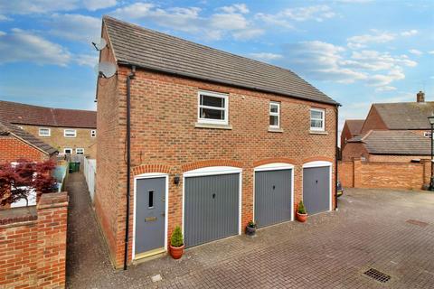 1 bedroom coach house for sale, Brimmers Way, Aylesbury
