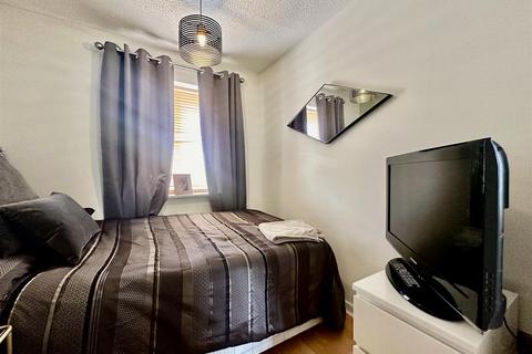 3 bedroom end of terrace house for sale, Durban Road, Leicester LE4