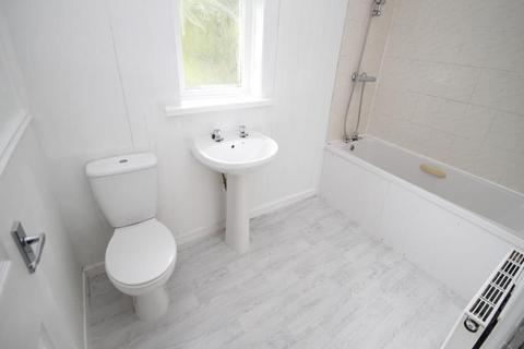 59 West Royd Drive, Shipley, BD18 1HL