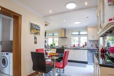 4 bedroom house for sale, Bunns Lane, Mill Hill, London