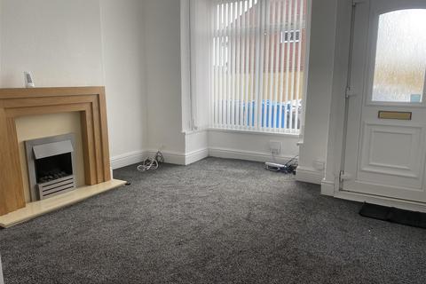 2 bedroom terraced house to rent, Belmont Street, Hull