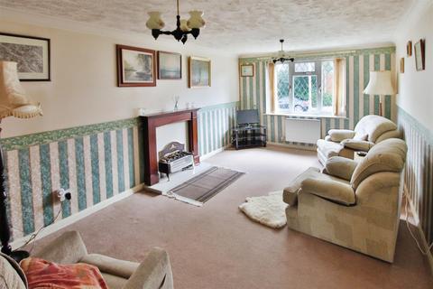 3 bedroom detached bungalow for sale, Stanier Way, Hedge End, Southampton