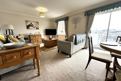 2 bedroom apartment for sale, Neptune Square, Ipswich IP4