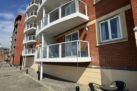 2 bedroom apartment for sale, Neptune Square, Ipswich IP4