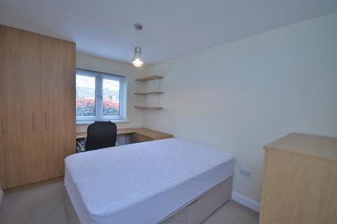 2 bedroom flat to rent, 315-317 Portswood Road, Southampton SO17