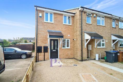 2 bedroom end of terrace house to rent, Bosworth Close, Hinckley LE10