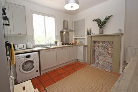 2 bedroom cottage for sale, East Cowes Road, East Cowes