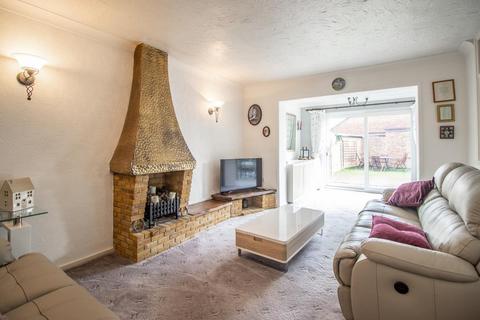 3 bedroom semi-detached bungalow for sale, Hainault Avenue, Rochford SS4