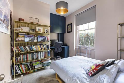 3 bedroom flat for sale, Harvist Road, Queens Park NW6