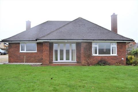3 bedroom detached bungalow to rent, Fulfen Farm, Cappers Lane, Lichfield