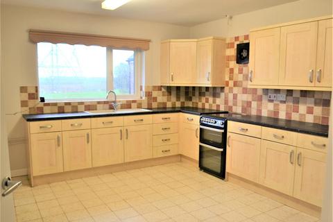 3 bedroom detached bungalow to rent, Fulfen Farm, Cappers Lane, Lichfield