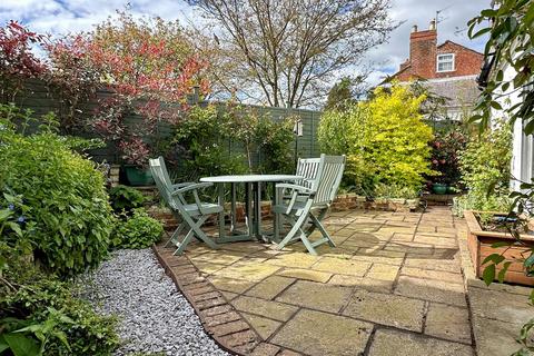 28 Evesham Street, Alcester, B49 5DW