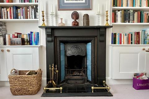 28 Evesham Street, Alcester, B49 5DW