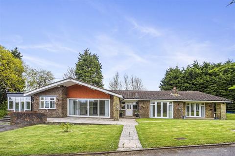 5 bedroom detached bungalow for sale, London Road, Ashington, Pulborough