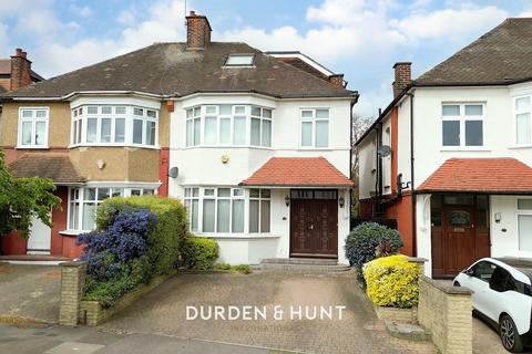 5 bedroom semi-detached house for sale, Langley Drive, Wanstead, E11