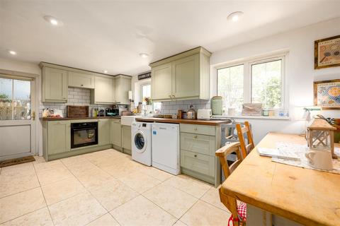 3 bedroom cottage for sale, Church Lane, Weston-On-The-Green