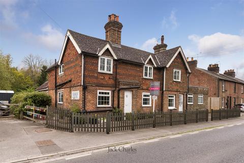 6 bedroom detached house for sale, London Road, Hurst Green, Etchingham