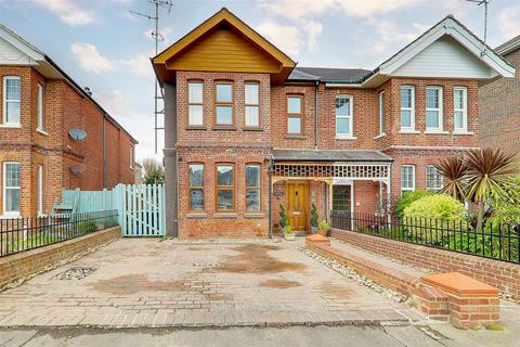 6 bedroom semi-detached house for sale, Rowlands Road, Worthing BN11